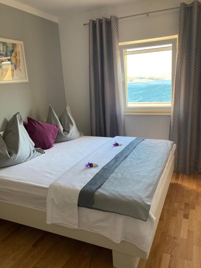 Modern Seeview With Free Wifi, Free Parking, 300m From