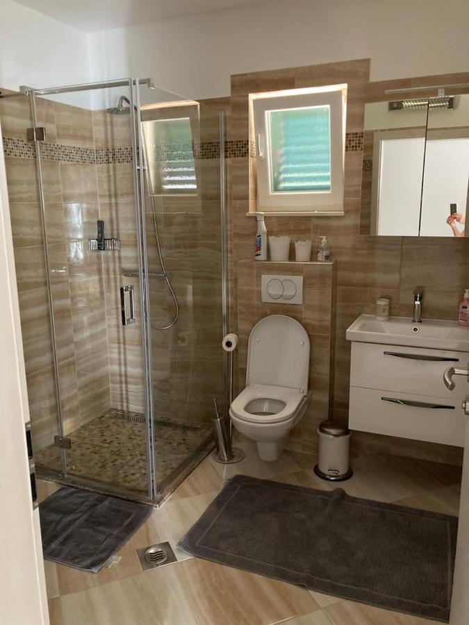 Apartment Modern Seeview With Free Wifi, Free Parking, 300m From